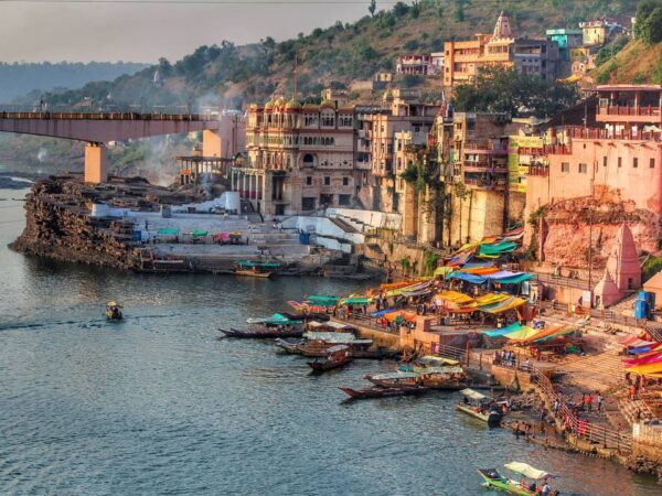 Madhya Pradesh Jyotirlinga Yatra (Mahakaleshwar, Omkareshwar, Indore Khau Gali)
