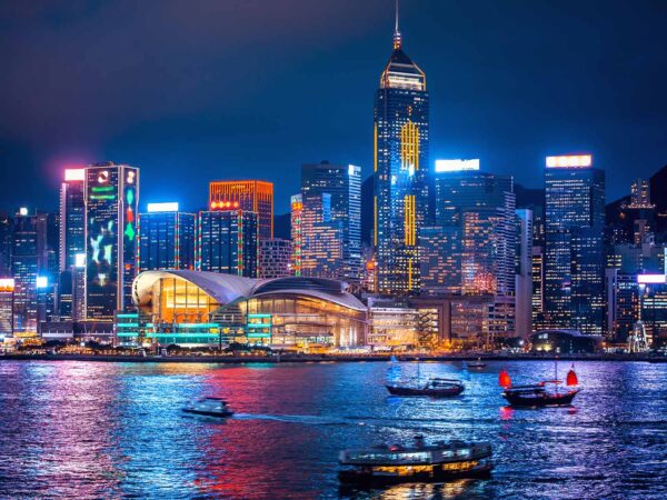 Hong Kong Vibrant Escape (Luxury City & Island Tour)